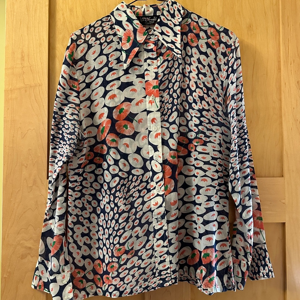 Vintage, rare 1970's Russ Togs, Inc. Women's Water Lillies button-up blouse
